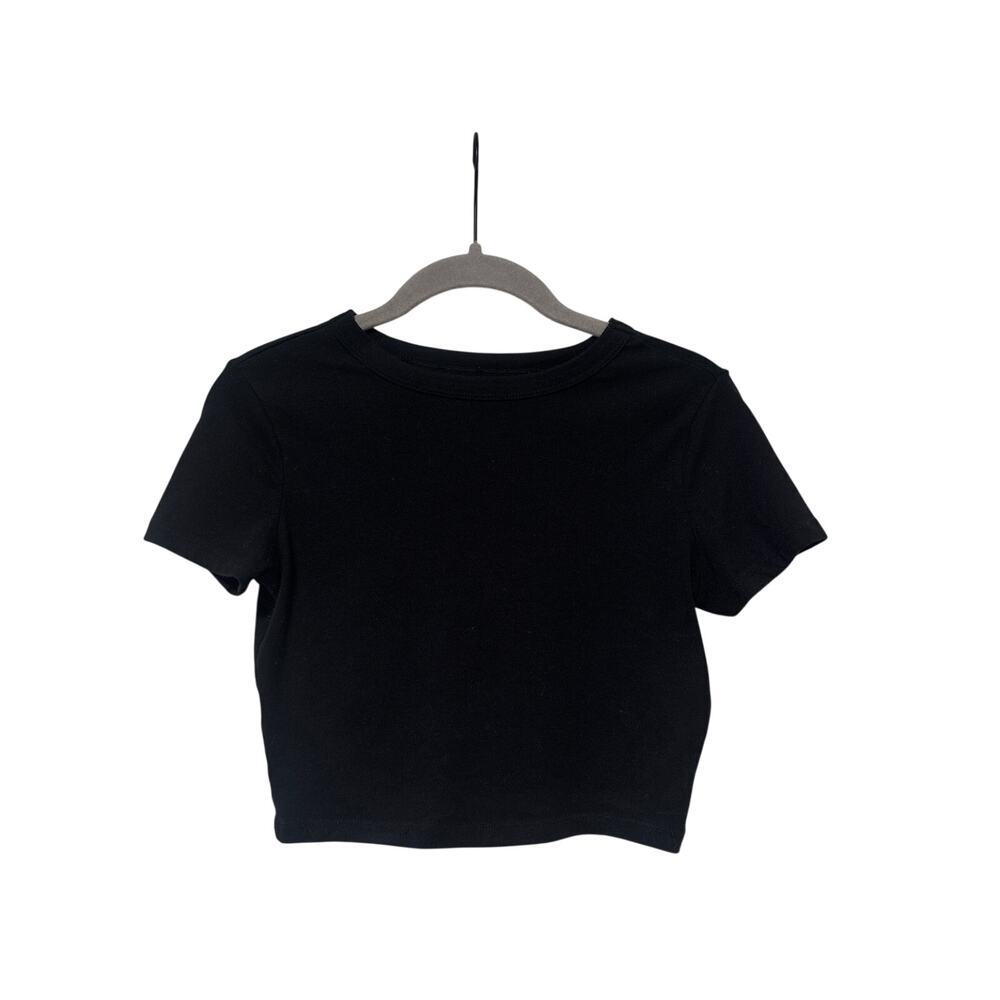 Wild Fable Black Cropped T-Shirt Women’s XS Short Sleeve Cotton Blend Basic Tee - Picture 2 of 5